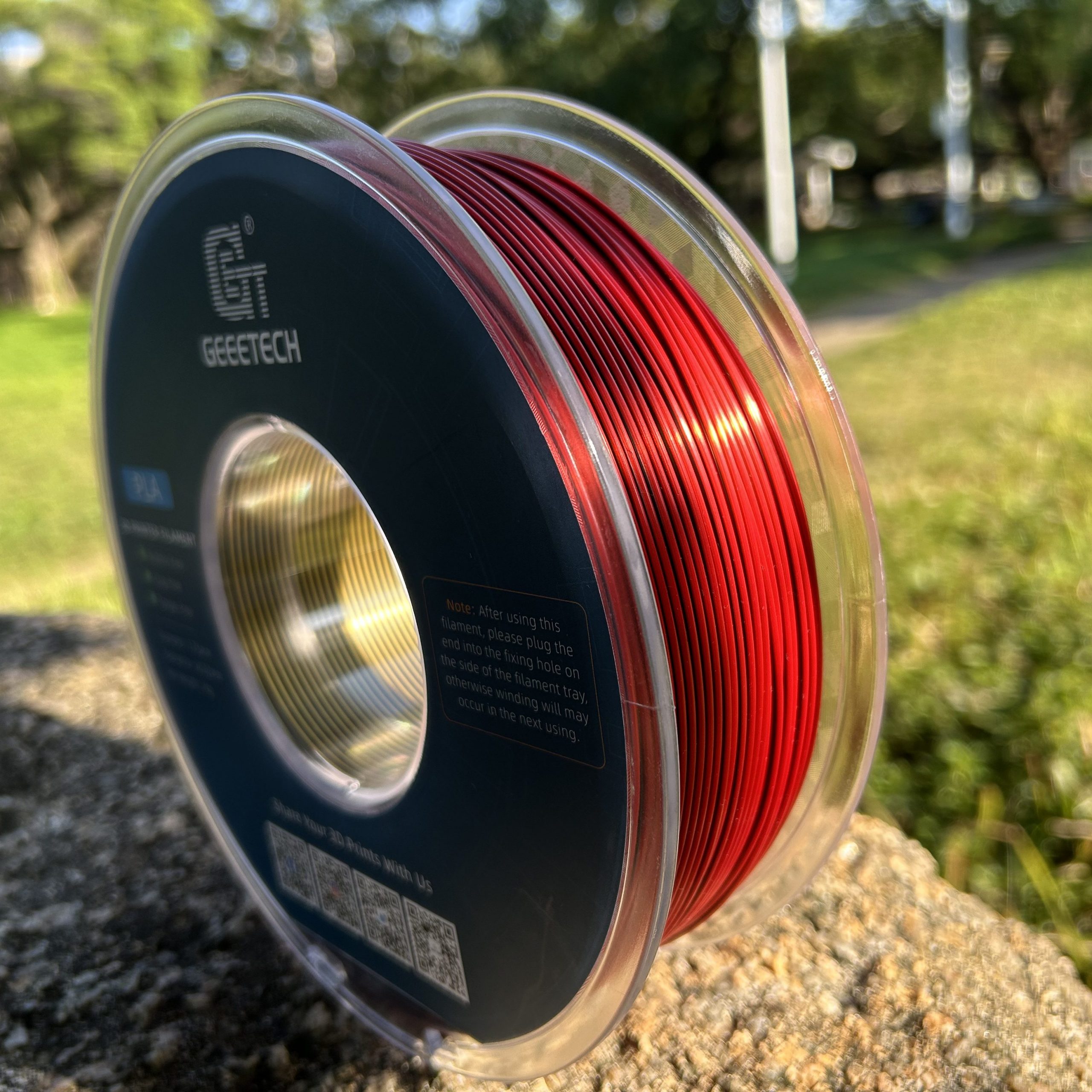 Tricolor ( Red+Gold+Black ) silk PLA filament by Geeetech